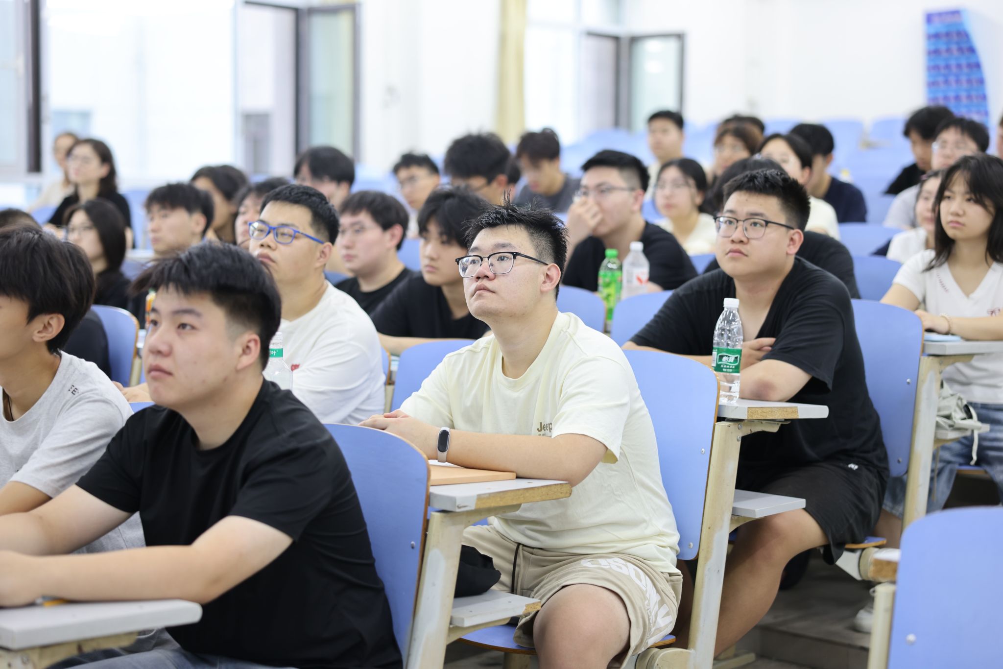 b体育官网成为欧联杯指定合作伙伴